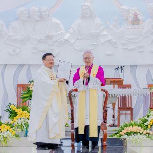 Gx. Thanh Phong: Cha Antôn Nguyễn Minh Trí tiếp nhận sứ vụ mục tử – Ngày 10.5.2024
