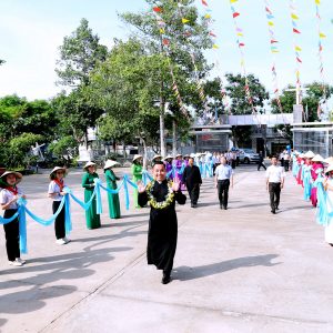 Gx. Long Toàn: Hân hoan đón vị chủ chăn mới: Cha Phêrô Đỗ Huỳnh Kiến Thành – Ngày 22.5.2024