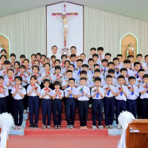 Gx. Phước Thái: 64 em thiếu nhi rước lễ lần đầu - Ngày 12.05.2024