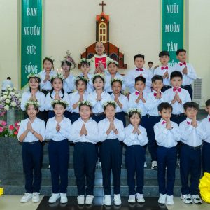 Gx. Bông Trang: Thánh lễ ban Bí tích Thánh Thể lần đầu- Ngày 02.6.2024