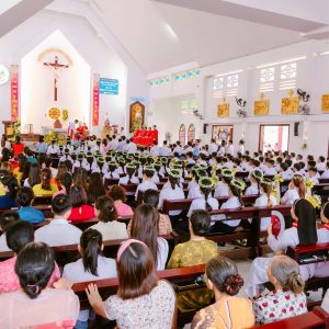 Gx. Trung Đồng: Thánh lễ ban Bí tích Thêm Sức - Ngày 07.7.2024