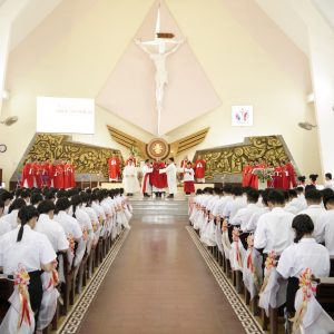 Gx. Phước Lộc: Đức Cha Emmanuel chủ sự Thánh lễ ban Bí tích Thêm sức- Ngày 18.7.2024