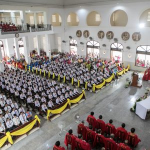 Gx. Ngãi Giao: Đức Cha Emmanuel ban Bí tích Thêm Sức cho 150 thụ nhân– Ngày 18.7.2024