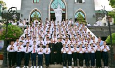 Gx. Hải An: 99 Em thiếu nhi lãnh nhận Bí tích Thêm Sức – Ngày 21.7.2024