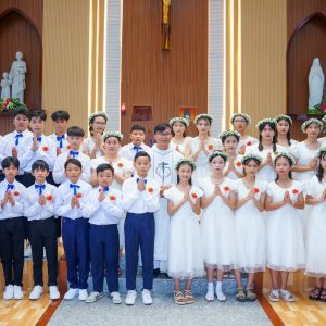 Giáo điểm Tam Phước: 28 em thiếu nhi lần đầu rước Chúa- Ngày 07.7.2024