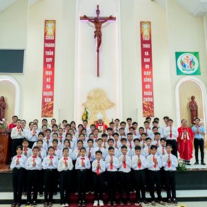 Giáo xứ Phú Vinh: Thánh lễ ban Bí tích Thêm Sức – 29.7.2024