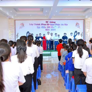 Gx. Phước Bình: Bế giảng Khóa Thánh Nhạc hè Giáo phận Bà Rịa 2024