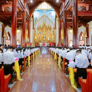 Gx. Phước Hưng: Thánh lễ ban Bí tích Thêm Sức - Ngày 15.7.2024