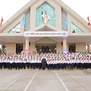 Gx. Phước Bình: Thánh lễ ban Bí tích Thêm Sức – Ngày 11.7.2024