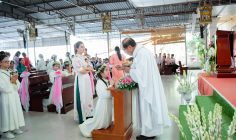 Giáo xứ Đất Đỏ: 28 thiếu nhi rước lễ lần đầu – Ngày 11.8.2024