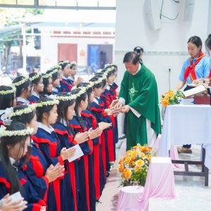 Gx. Hòa Phước: Thánh lễ Tuyên Hứa Bao Đồng và Rước Lễ Lần Đầu- Ngày 04.8.2024