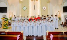 Gx. Đồng Tiến: Đức Cha Tôma ban Bí tích Thêm Sức cho 32 thiếu nhi- Ngày 22.9.2024