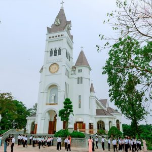 Gx. Đồng Tiến: 31 em thiếu nhi rước Lễ lần đầu – 15.9.2024