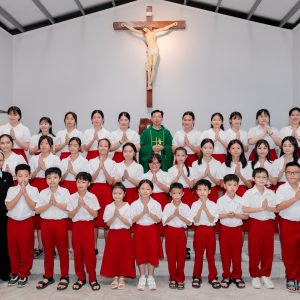 Gx. Thủ Lựu: Ca đoàn Thiếu Nhi mừng lễ Bổn mạng- Ngày 28.9.2024