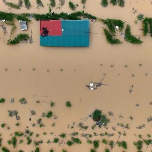 Đức Thánh Cha đau buồn và liên đới với Việt Nam trong bão Yagi