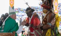 Đức Thánh Cha dâng Thánh lễ tại Papua New Guinea