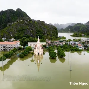 THĂM VÙNG LŨ Ở GIA VIỄN VÀ NHO QUAN