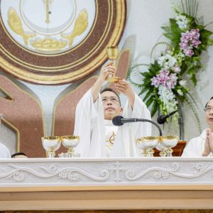 Gx. Vinh Châu: Đức Cha Gioan Trần Văn Nhàn dâng thánh lễ cầu bình an cho giáo xứ