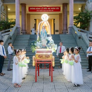 Gx. Châu Pha: Mừng lễ Đức Mẹ Mân Côi - Bổn mạng Giáo họ Mân Côi