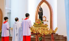 Gx. Phước Lâm: Mừng lễ kính thánh Maria Faustina-  Bổn mạng Hội Lòng Chúa Thương Xót