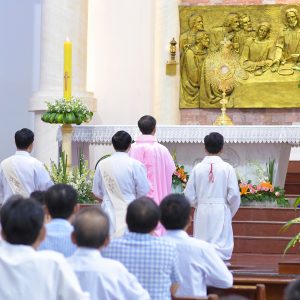 Gx. Long Tâm: Thánh lễ khai mạc ngày Chầu Thánh Thể thay giáo phận- 15.12.2024