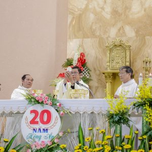 Gx. Hòa Thuận: Thánh lễ tạ ơn mừng 20 năm linh mục của Cha Chánh xứ- Ngày 02.12.2024