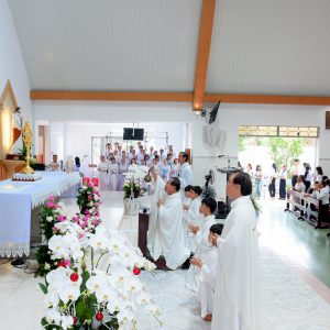Gx. Hòa Phước: Chầu Thánh Thể thay Giáo phận- ngày 05.01.2025