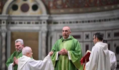 Chúa Nhật 23/2/2025, ngày Giáo hội Ý tha thiết cầu nguyện cho Đức Thánh Cha