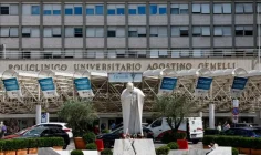 Cả những người ngoài Công giáo cũng cầu nguyện cho Đức Thánh Cha