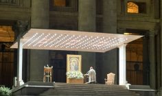 Mời hiệp thông trực tiếp cầu nguyện cho Đức Thánh Cha (25/2)