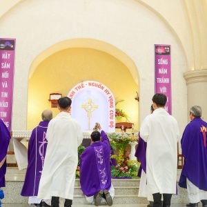 Gx. Vinh Hà: Chầu Thánh Thể thay Giáo phận- Ngày 16.3.2025