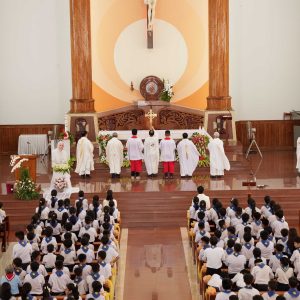Gx. Chu Hải: Chầu Thánh Thể thay Giáo phận- Ngày 27.4.2025