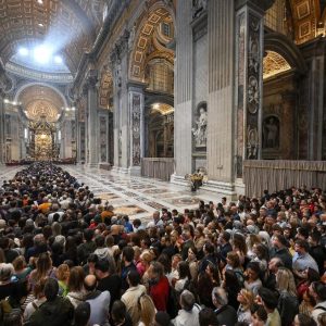 Đài Rai của Ý: hơn 170 phái đoàn nguyên thủ quốc gia và chính phủ, 450 ngàn người tham dự tang lễ ĐTC Phanxicô