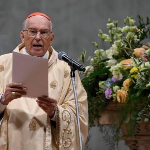 Thông cáo triệu tập Hồng Y Đoàn chuẩn bị Mật Viện