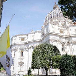 Đức Thánh Cha Phanxicô qua đời do đột quỵ não và suy tim không hồi phục