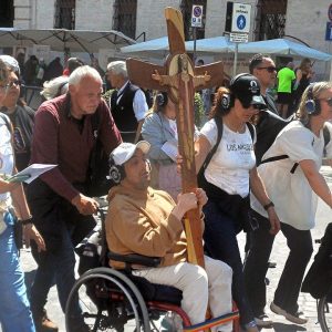 Hàng ngàn người khuyết tật tham dự Ngày Năm Thánh Người Khuyết tật