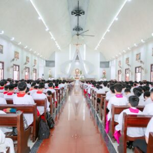 Ban Lễ Sinh toàn Giáo phận hành hương Năm Thánh và cầu nguyện cho ơn gọi