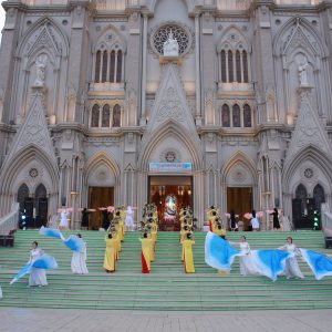 Gx. Song Vĩnh: Dâng hoa tôn kính Mẹ và Mừng lễ kính Thánh Giuse Thợ- ngày 01.5.2025