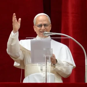 Kinh Lạy Nữ Vương Thiên Đàng (11/5): Cầu nguyện cho các ơn gọi