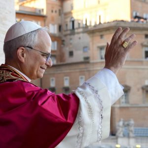 Từ Đức Phanxicô đến Đức Lêô XIV, một Chúa Thánh Thần luôn bất ngờ và mới mẻ