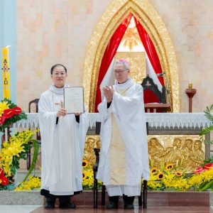 Gx. Lam Sơn: Chào đón Cha Tân Chánh xứ Phêrô Trần Thanh Sơn – 09.5.2025