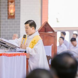 Giáo xứ Sơn Bình: Vui mừng đón Linh mục tân Chánh xứ: Cha Đaminh Nguyễn Văn Thành