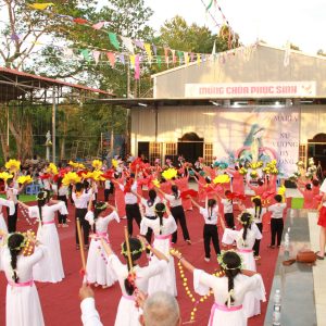 Gx. Thiện Phước: Khai mạc Tháng Hoa 2025