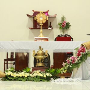 Gx. Thiện Phước: Chầu Thánh Thể thay Giáo phận- Ngày 18.5.2025