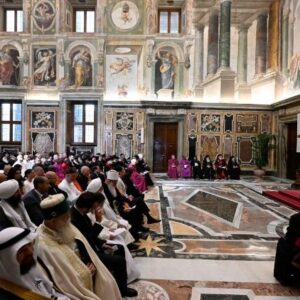 ĐTC Lêô kêu gọi các đại diện tôn giáo: Nói không với chiến tranh, vũ khí; nói có với hòa bình