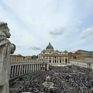 Một số nghi thức đặc biệt trong Thánh lễ khai mạc sứ vụ Phêrô của Đức Thánh Cha Lêô XIV