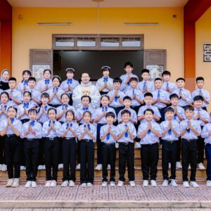 Gx. Mai Khôi: Thánh lễ ban Bí tích Thánh Thể lần đầu- Ngày 22.6.2025