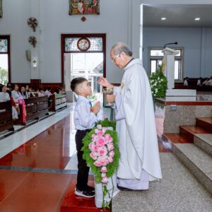 Gx. Vinh Châu: Thánh lễ ban Bí tích Thánh Thể lần đầu- Ngày 22.6.2025