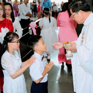 Gx. Hải An: 50 em thiếu nhi Rước lễ lần đầu – 22.6.2025
