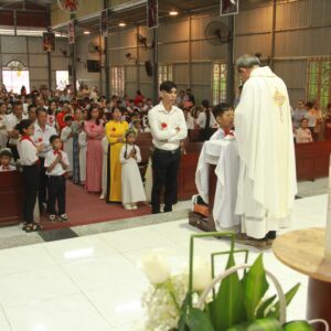 Gx. Thiện Phước: Thánh lễ ban Bí tích Thánh Thể lần đầu- Ngày 22.6.2025